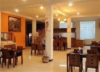 Hotel Pacific סוראבאיה מראה חיצוני תמונה