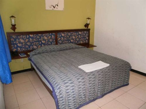 Hotel Pacific סוראבאיה מראה חיצוני תמונה
