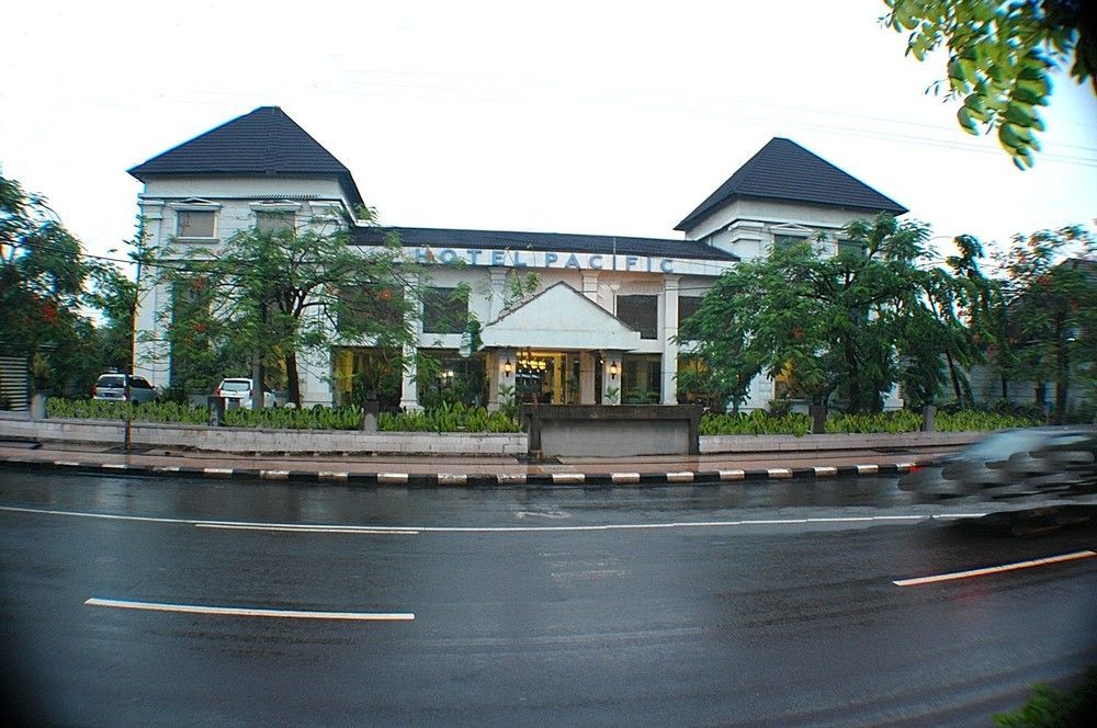 Hotel Pacific סוראבאיה מראה חיצוני תמונה