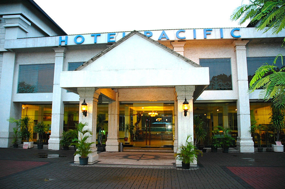 Hotel Pacific סוראבאיה מראה חיצוני תמונה